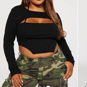 NWT Fashion Nova Black Long-Sleeve Cutout Crop Top